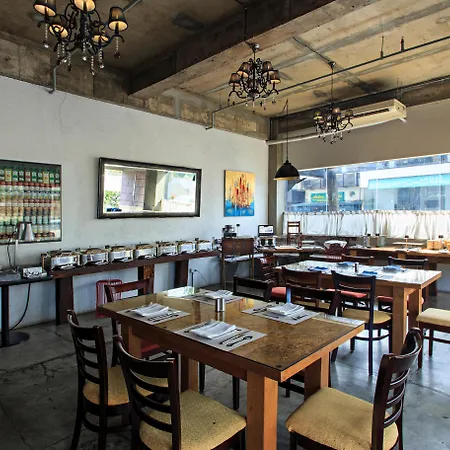 The Henry Hotel Cebu