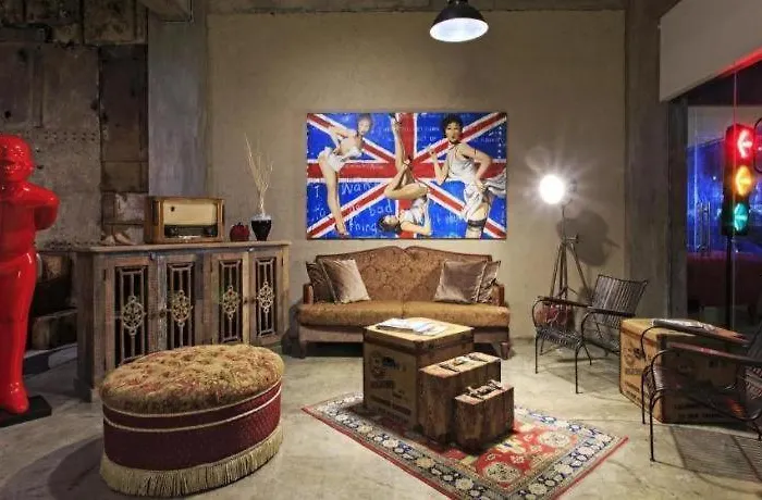 The Henry 4*